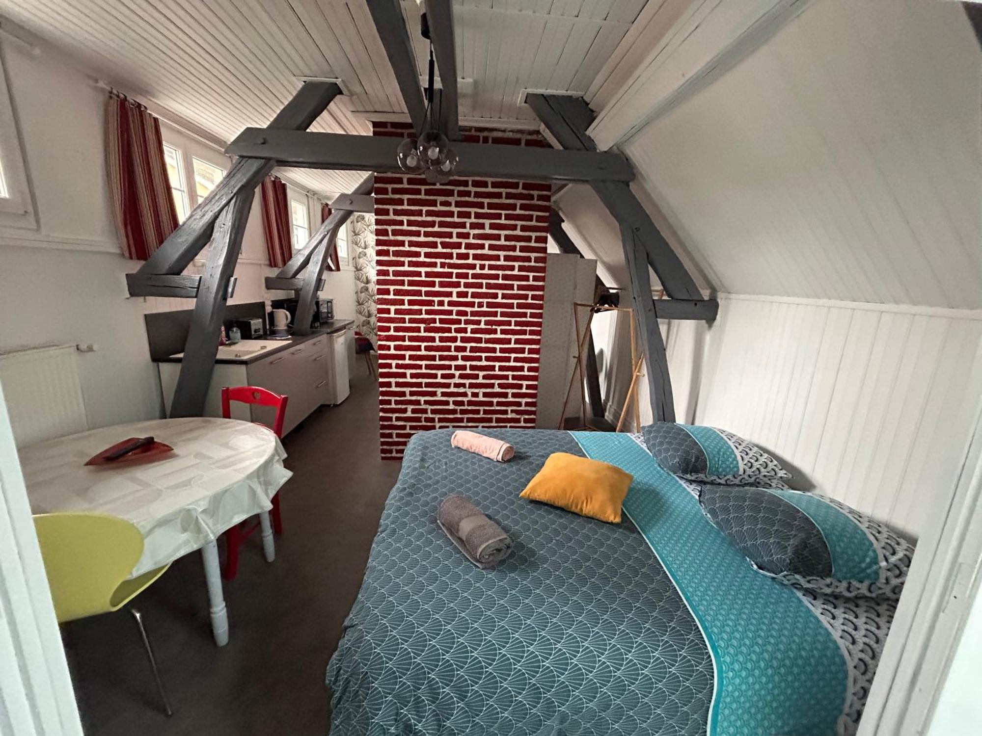 Home Preize Troyes Exterior foto